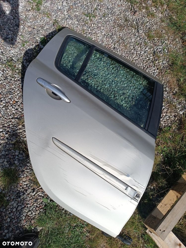 RENAULT CLIO III DRZWI TYŁ TYLNE PRAWE TED11 - 1