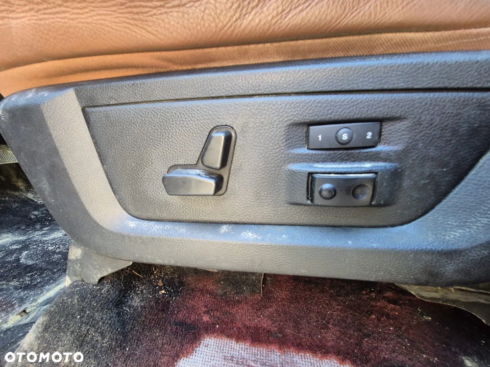Dodge RAM 5.7 4x4 - 16