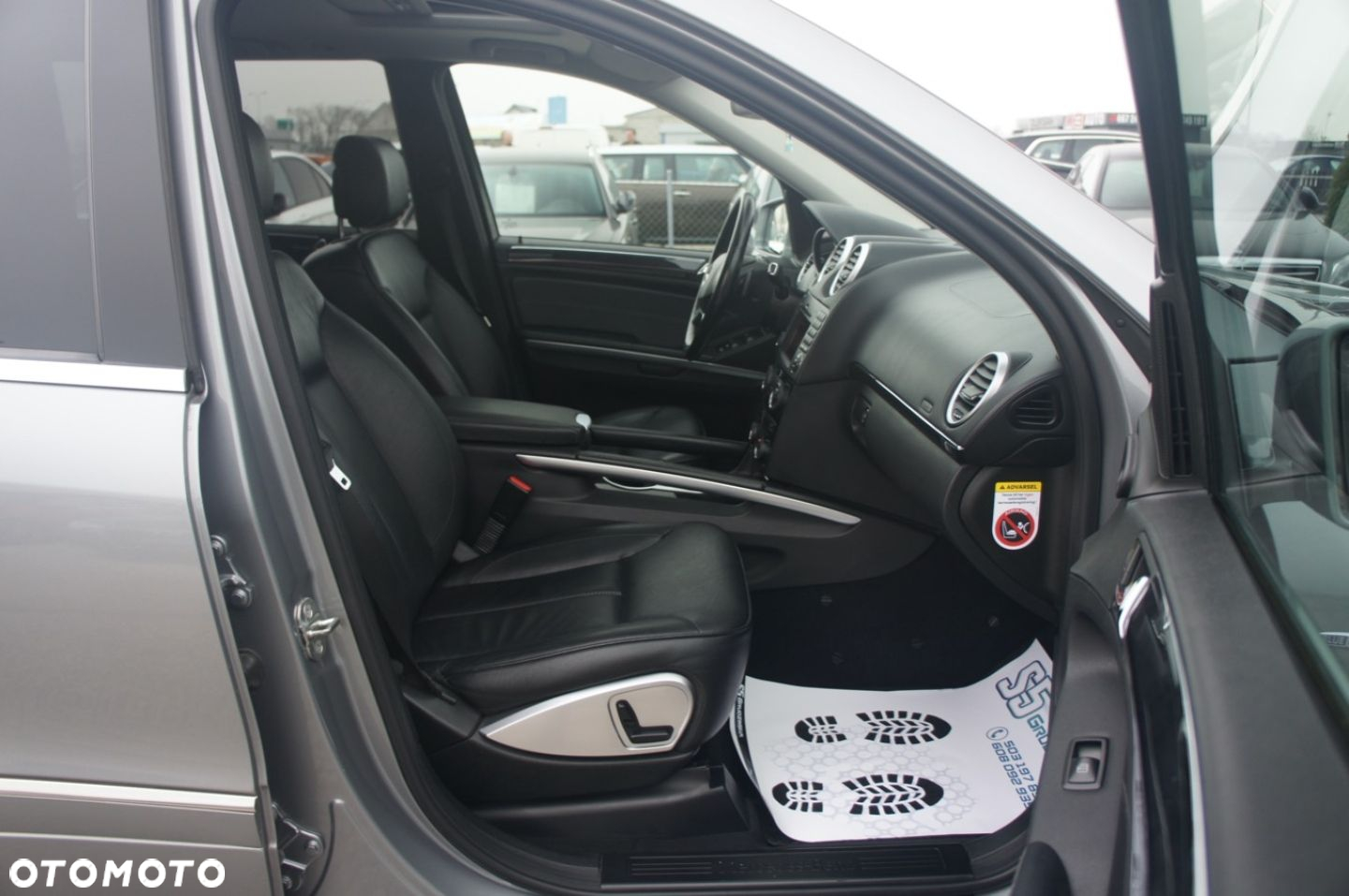 Mercedes-Benz GL - 12