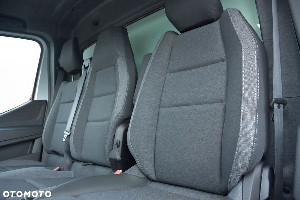 Renault Master Kontener 9EP z Windą 2.0 170KM - 10