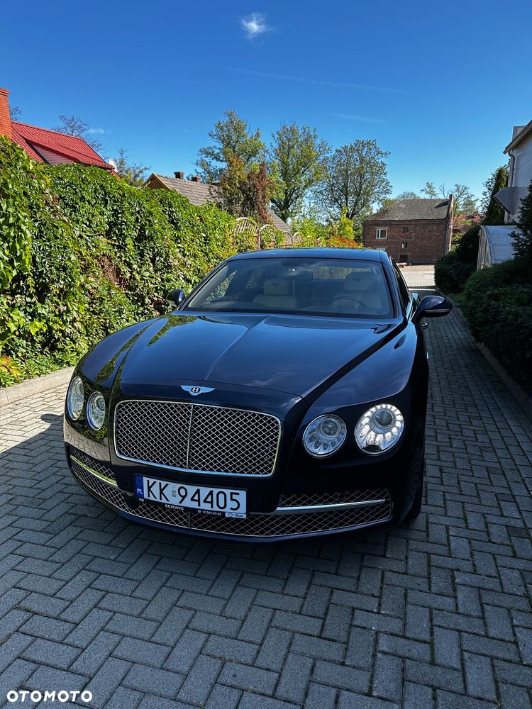 Bentley Flying Spur W12 - 29