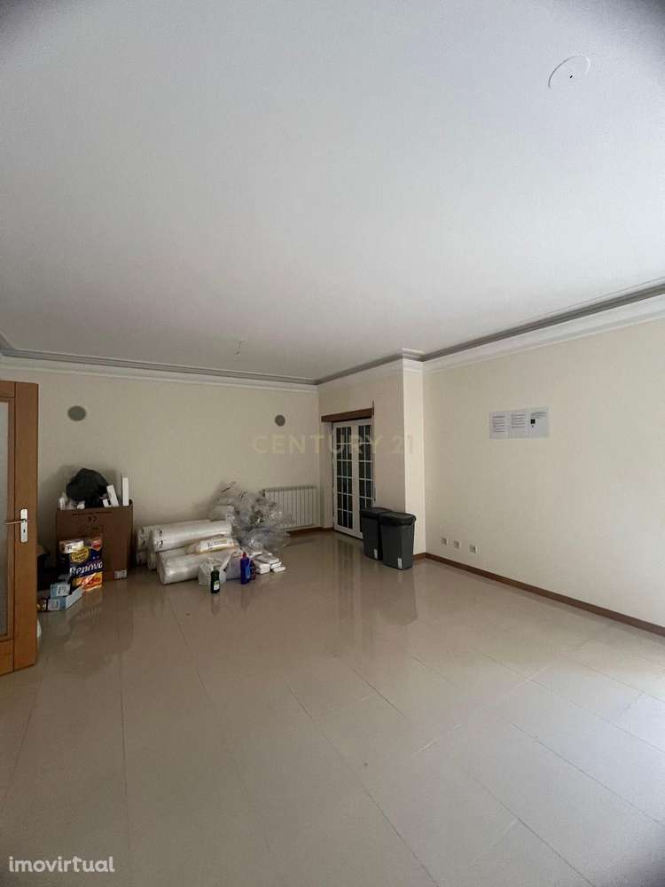 Moradia Espetacular em Vila Franca de Xira  com Garagem - Grande imagem: 3/9