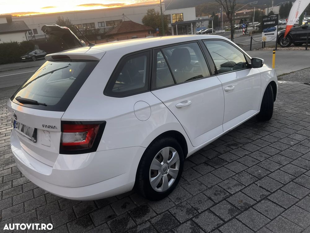 Skoda Fabia - 5