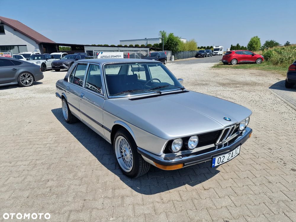 BMW Seria 5 520 - 6