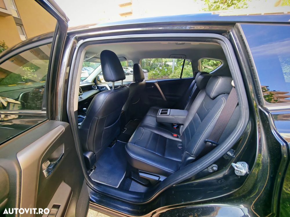 Toyota RAV4 - 14