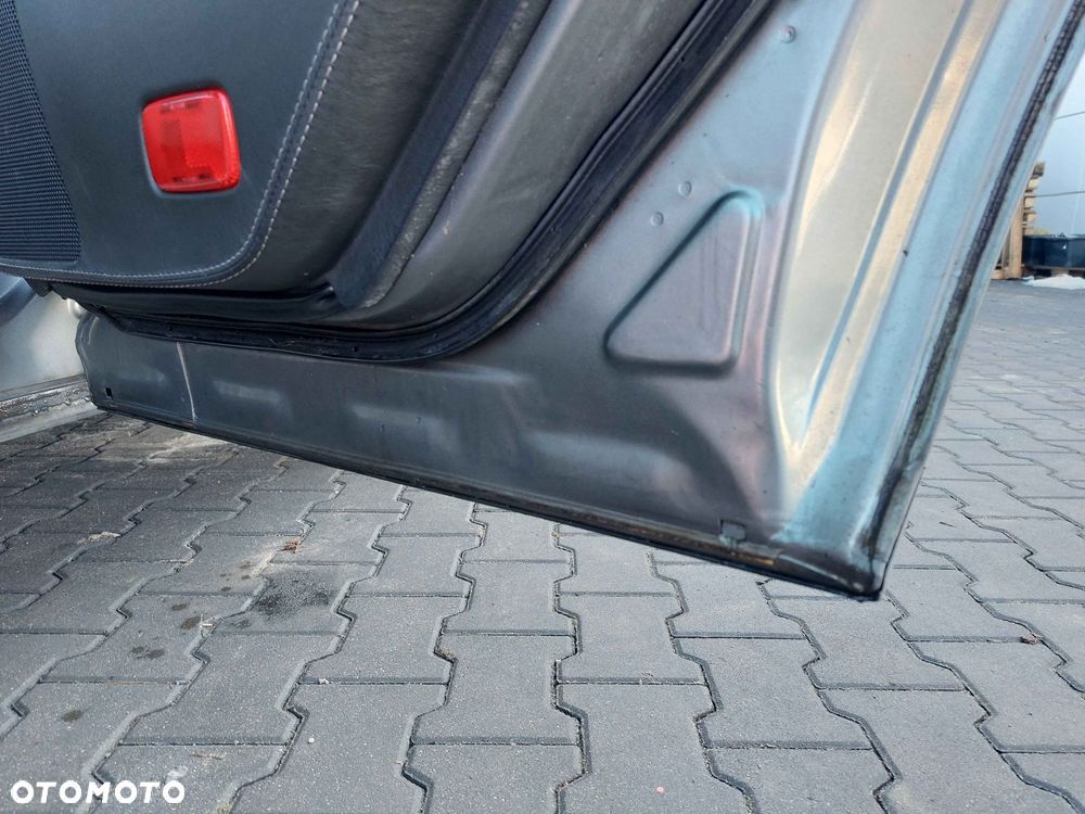 DRZWI KOMPLETNE PRAWY TYŁ NISSAN MURANO Z50 K21 - 7