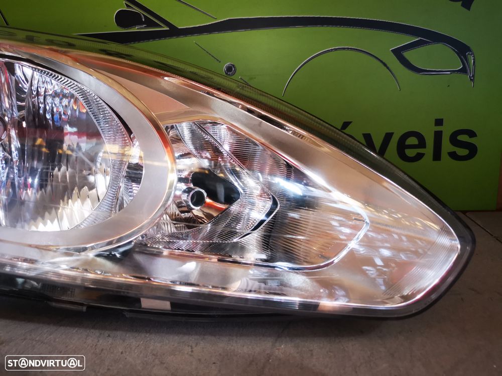 FORD C-MAX II FAROL DIREITO - FF367 - 2