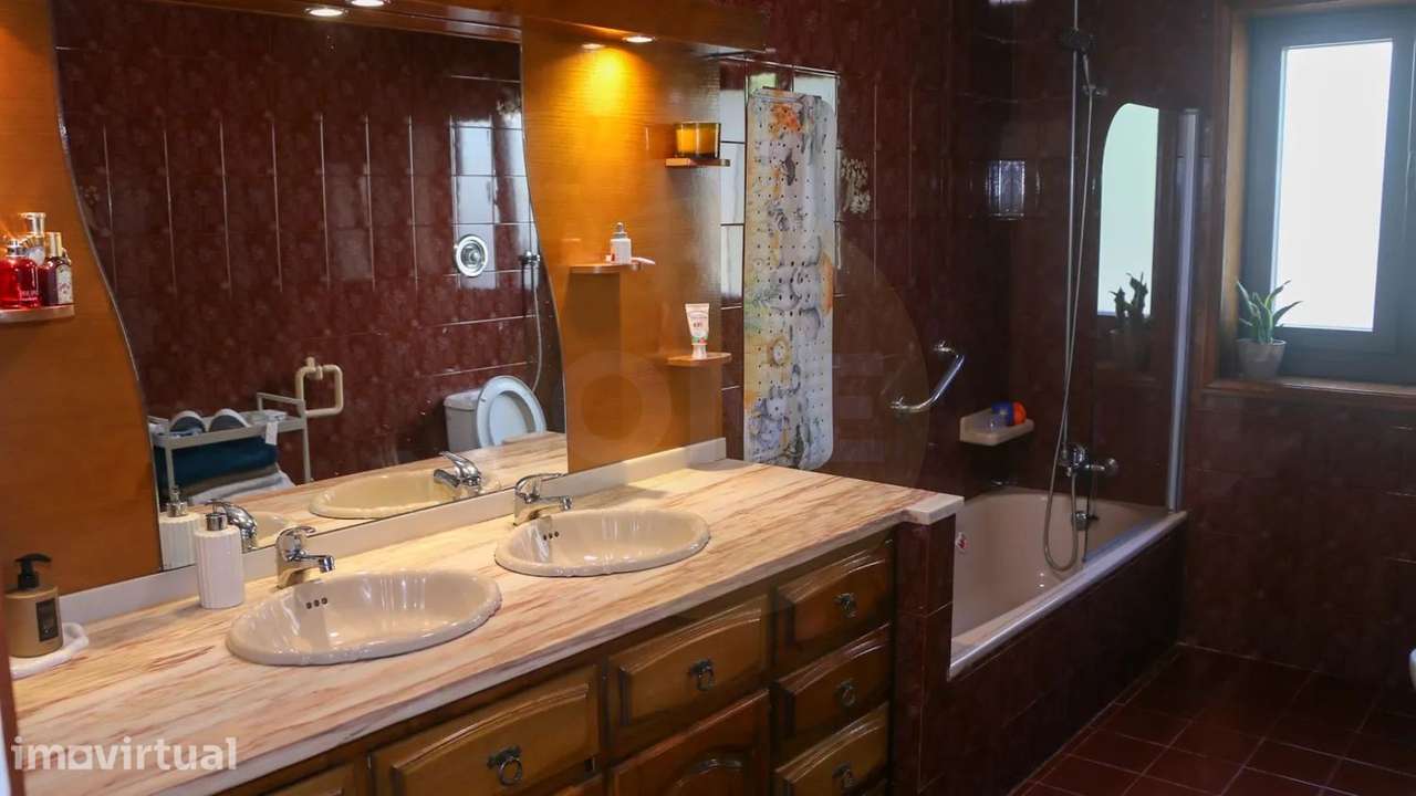 MORADIA T3 ISOLADA COM PISCINA,TERRENO E ANEXO SANTA MARIA DA FEIRA - Grande imagem: 5/41