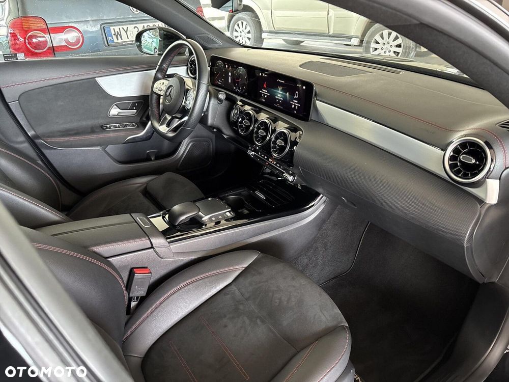 Mercedes-Benz CLA - 17