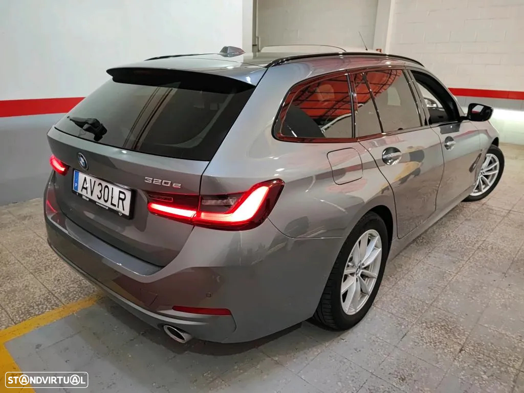BMW 320 e Touring Auto - 2