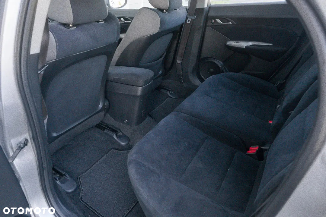 Honda Civic 1.8 Sport - 37