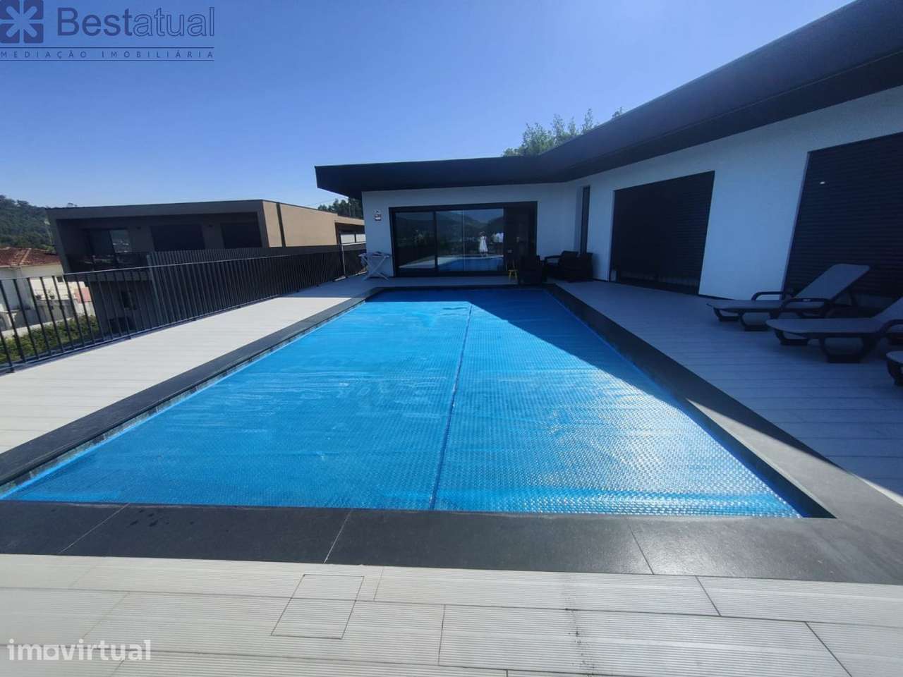 Moradia T 3 -4 frentes- de Luxo c/Piscina - Sande São Lourenço - Vista 6