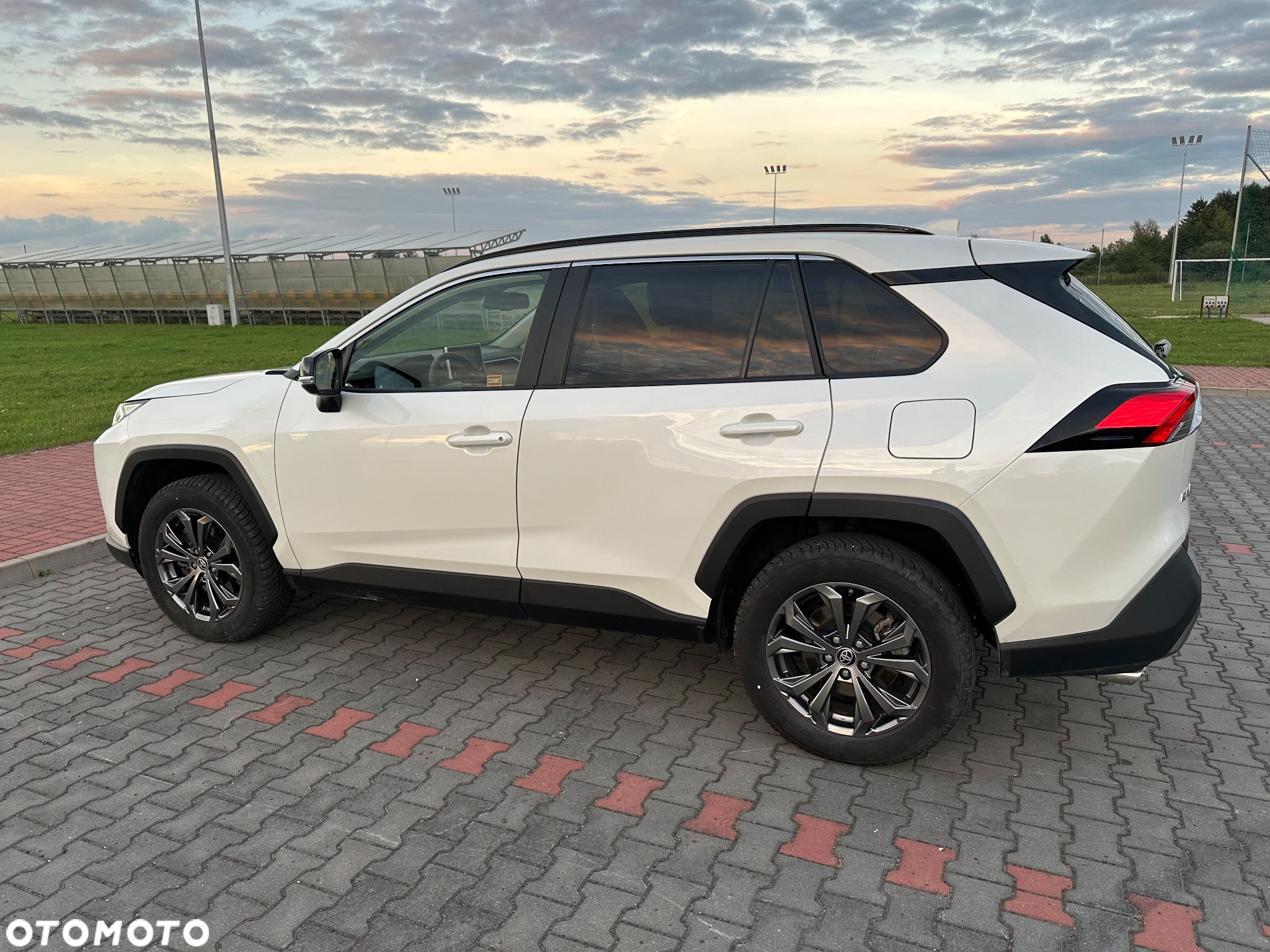 Toyota RAV4 - 7
