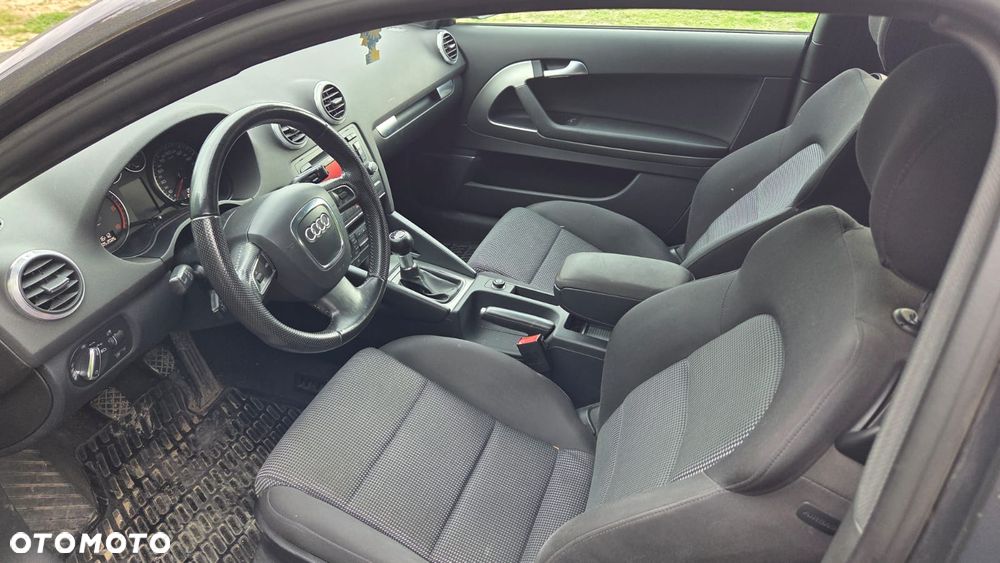 Audi A3 3-drzwiowe 2.0 TDI DPF Attraction - 23