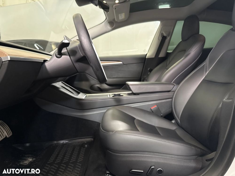 Tesla Model 3 Performance - 22