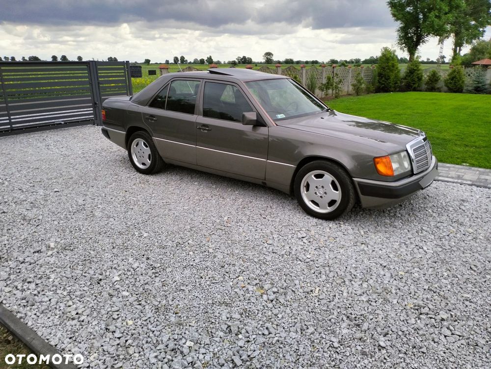 Mercedes-Benz W124 (1984-1993) - 4