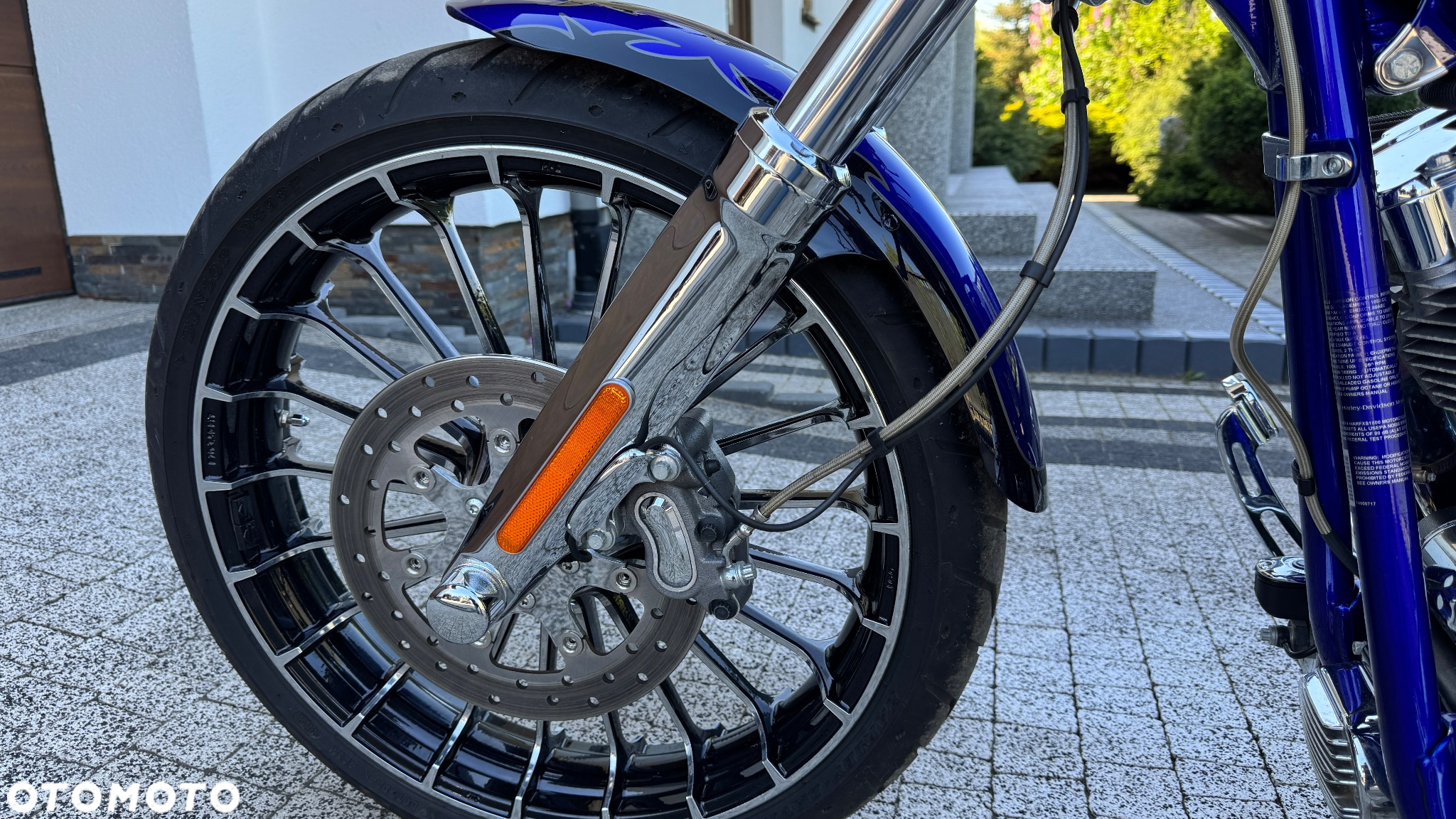 Harley-Davidson Softail Breakout - 36