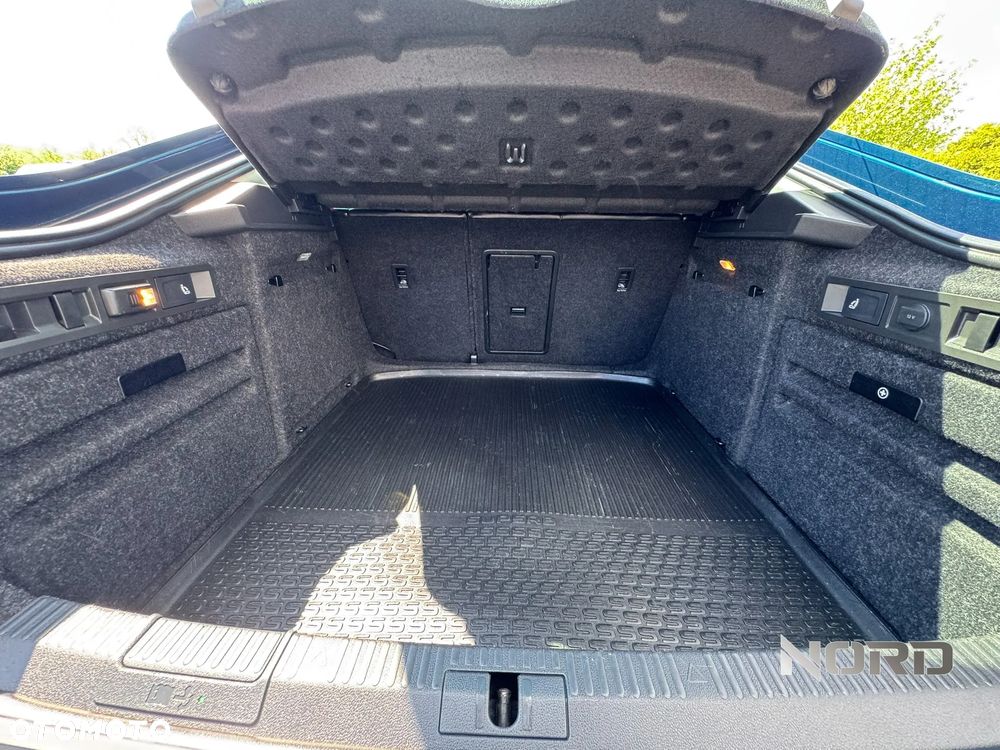 Skoda Superb 1.8 TSI DSG L&K - 32