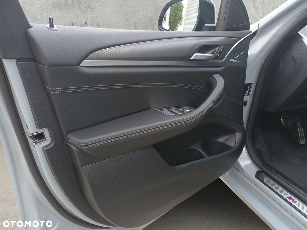 BMW X4 - 11
