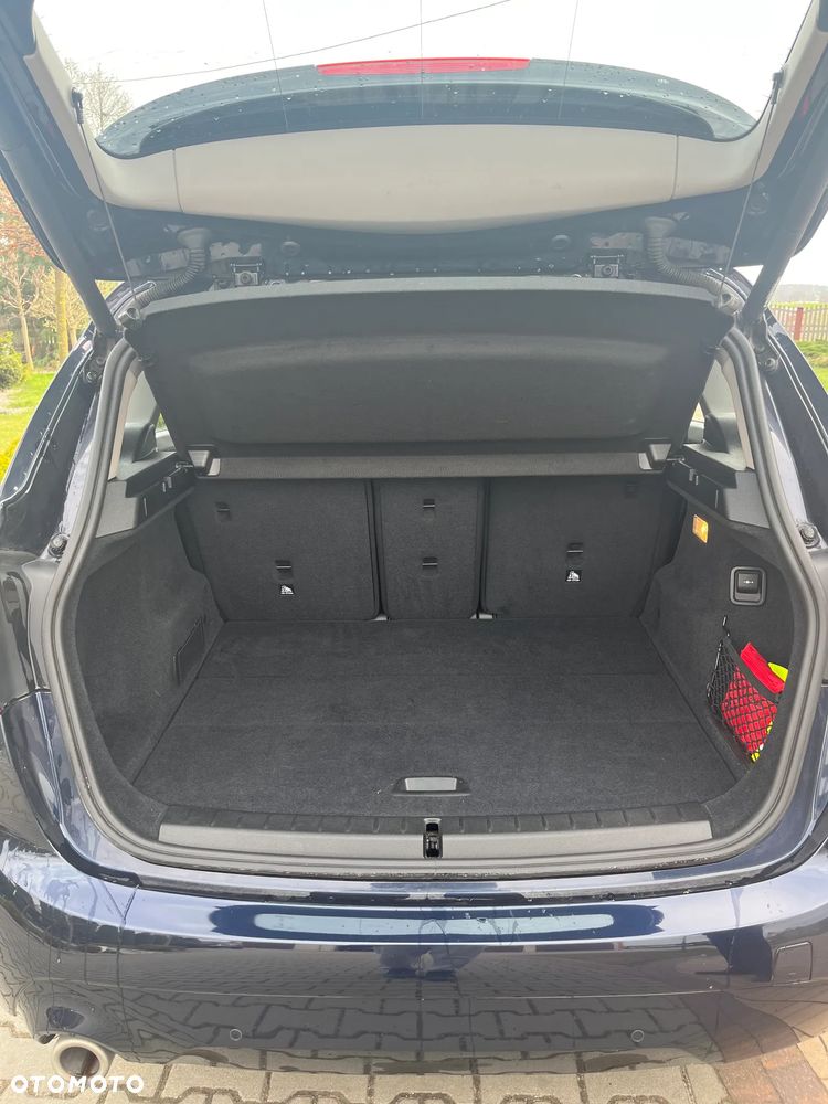 BMW Seria 2 216d Advantage - 12