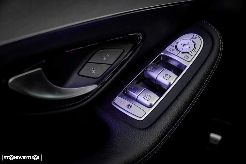 Mercedes-Benz C 300 - 21