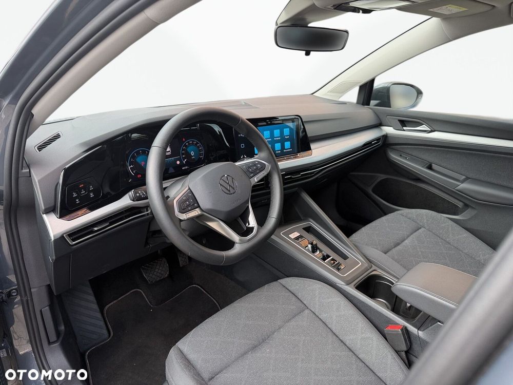 Volkswagen Golf 1.5 eTSI Life DSG - 10