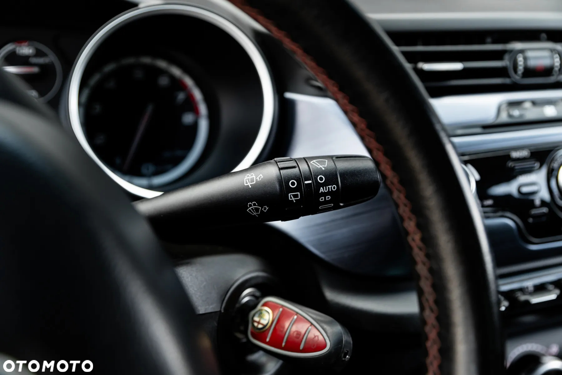 Alfa Romeo Giulietta 1750 TBi Quadrifoglio Verde - 30