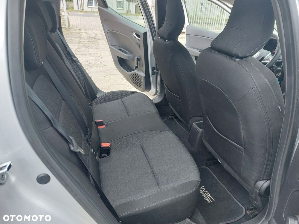 Renault Clio - 16
