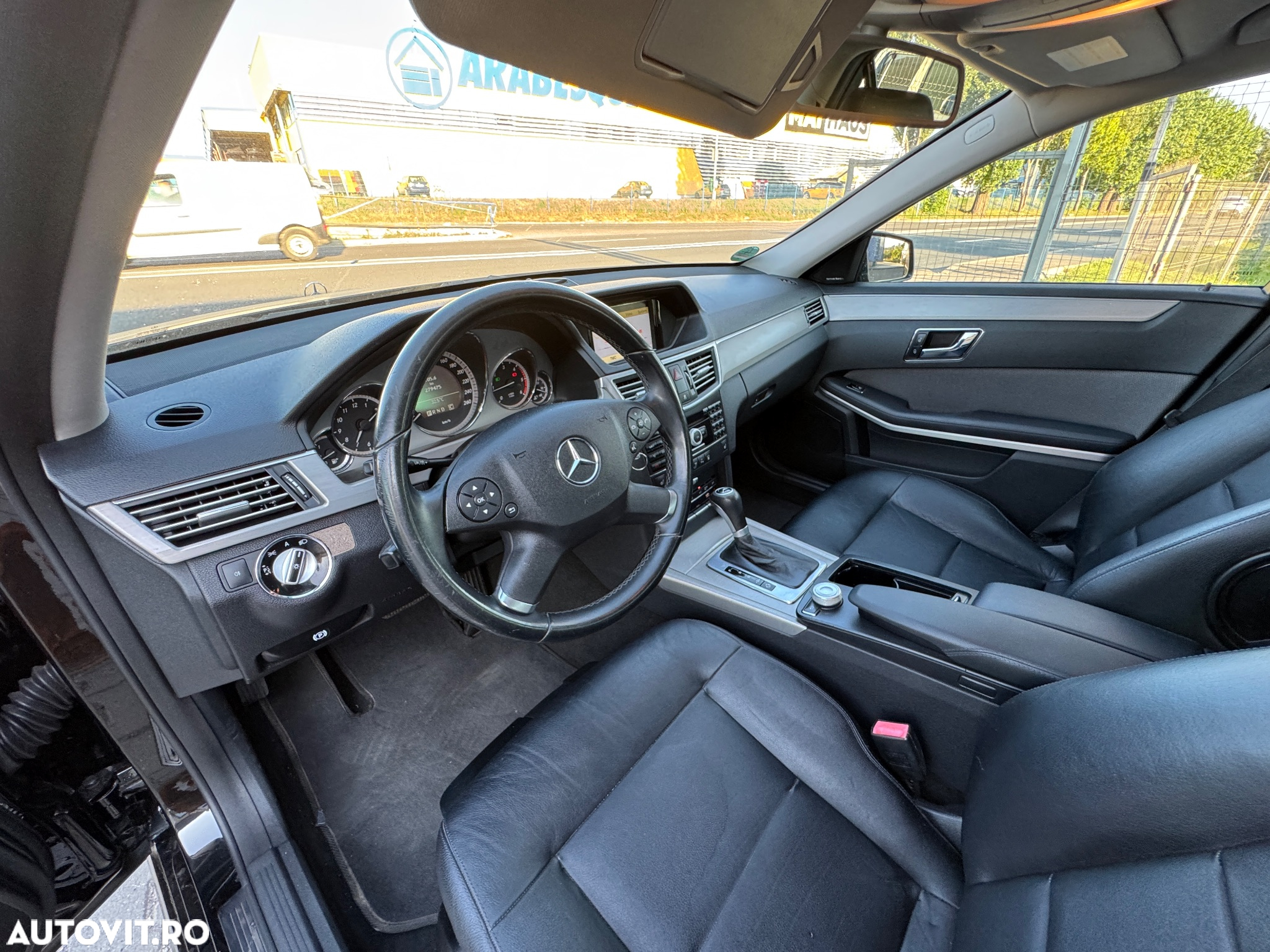 Mercedes-Benz E - 18