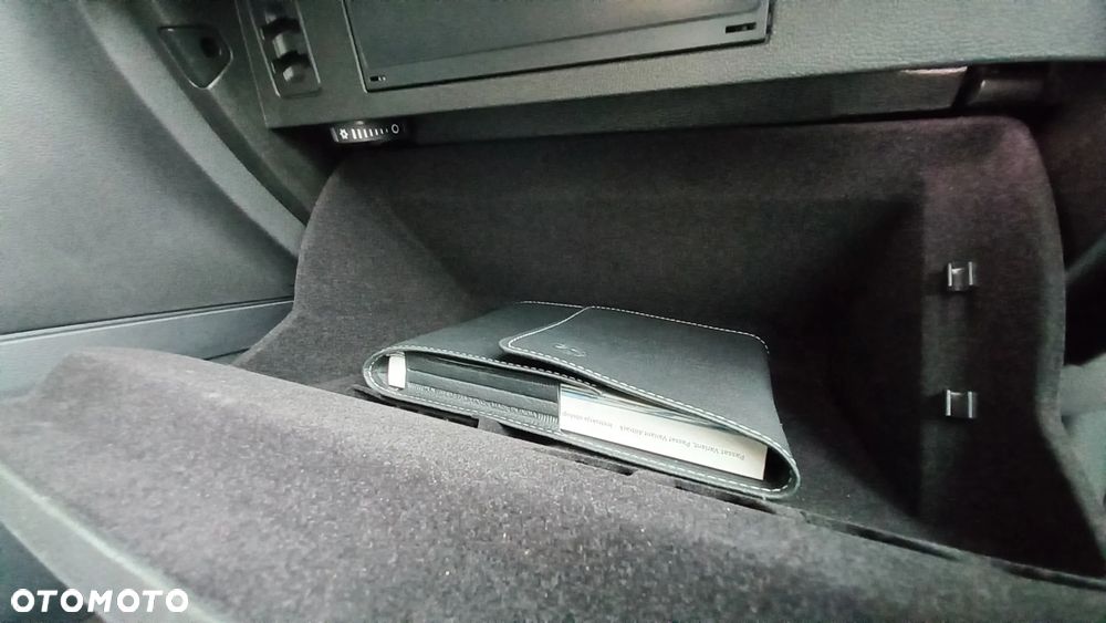 Volkswagen Passat Variant 1.5 TSI EVO Business DSG - 21