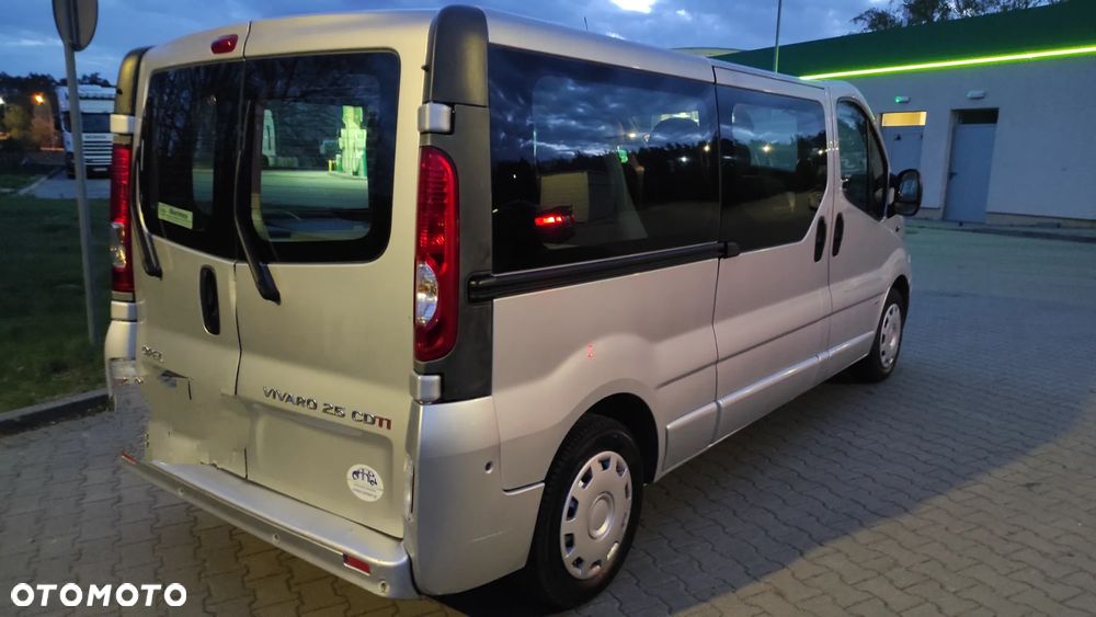 Opel Vivaro L2H1 2.9t - 4
