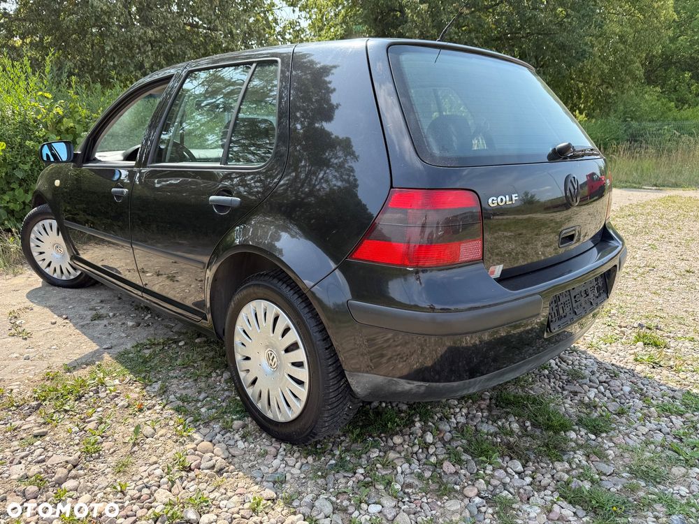 Volkswagen Golf 1.6 - 5