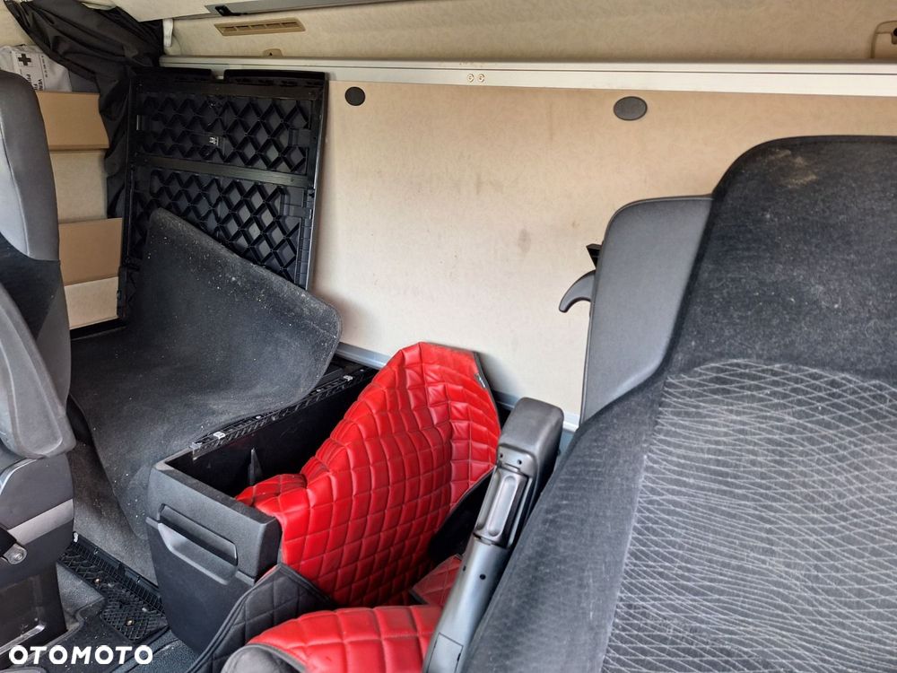 Versalift Actros 1845 - 18