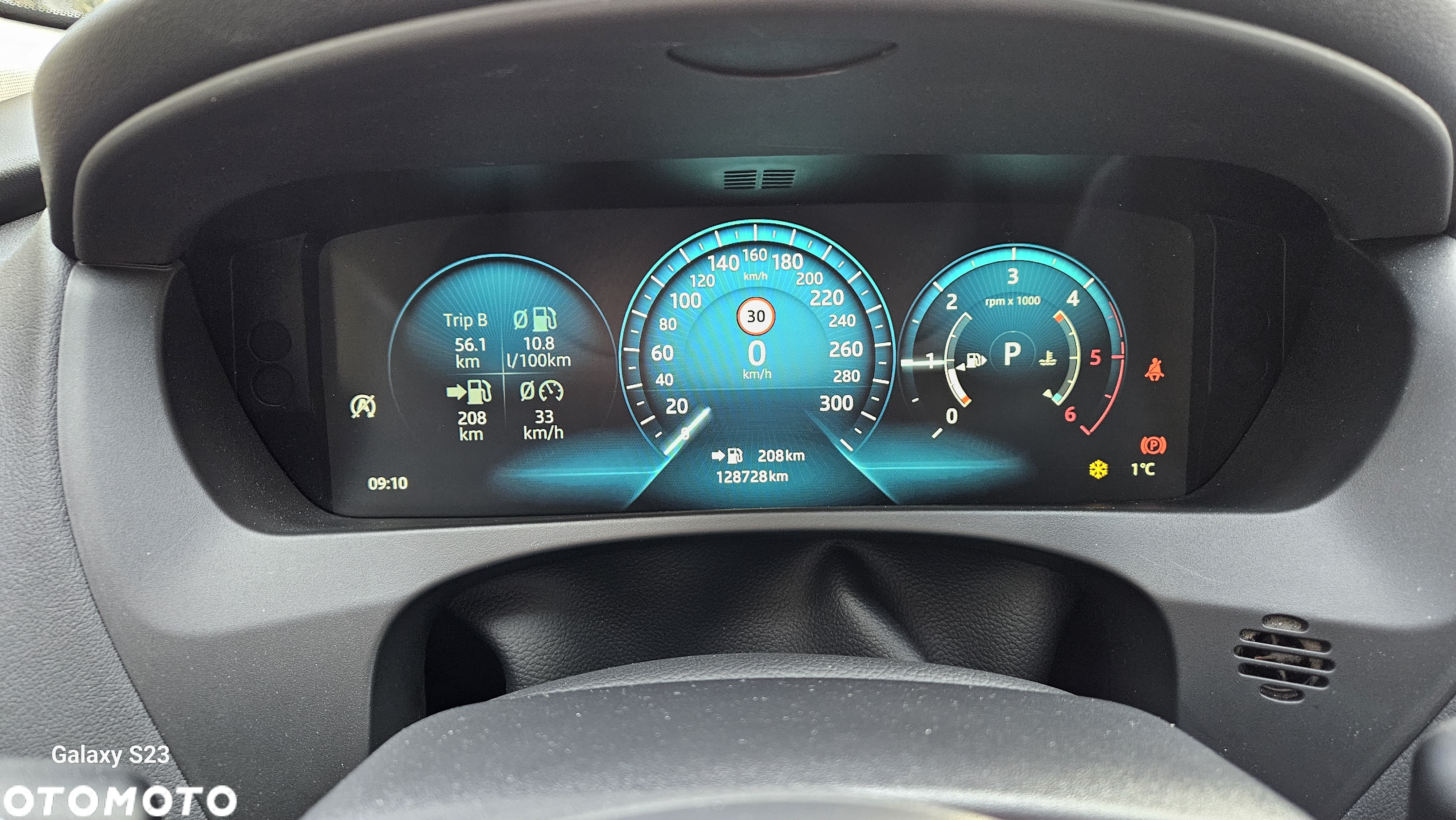 Jaguar F-Pace 2.0 i4D AWD R-Sport - 9