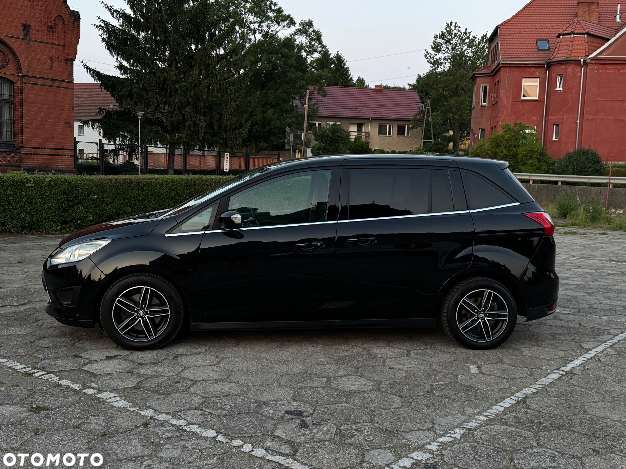Ford Grand C-MAX 1.6 TDCi Ambiente - 3