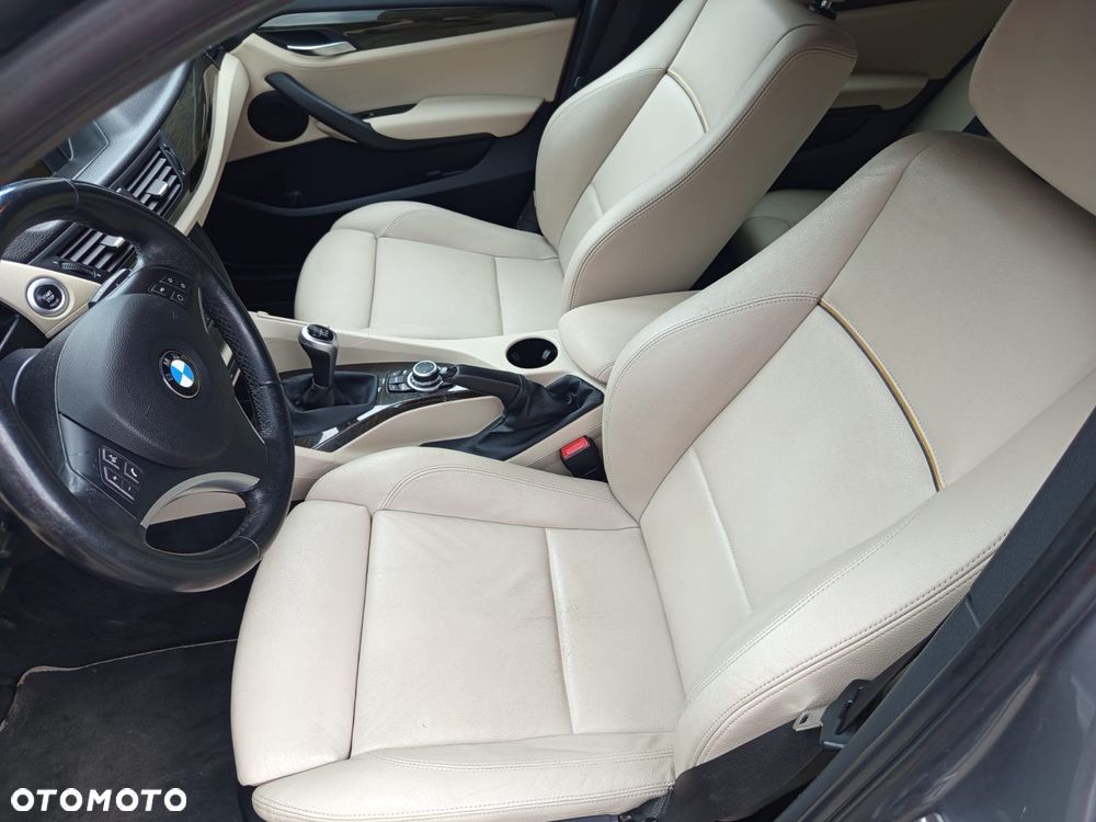 BMW X1 xDrive20d - 13