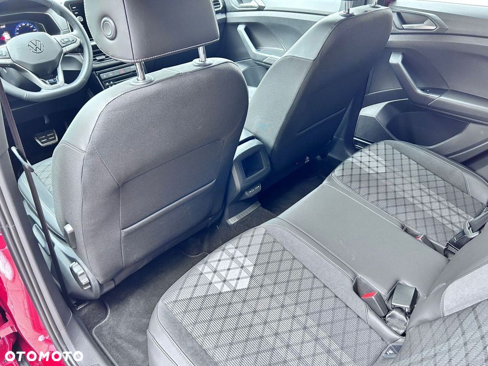 Volkswagen T-Cross - 12