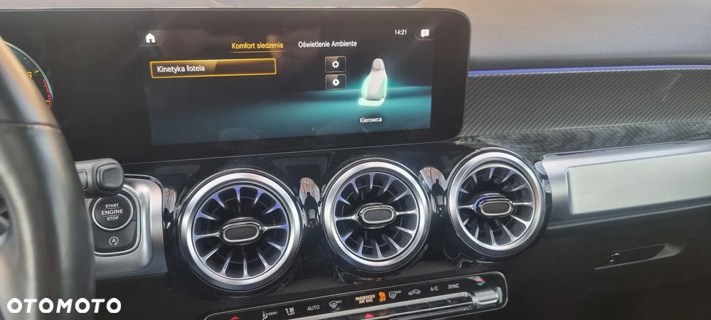 Mercedes-Benz GLB 250 4Matic 8G-DCT AMG Line - 20