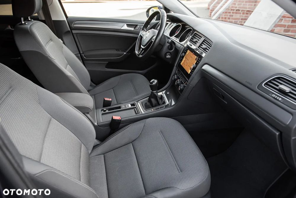 Volkswagen Golf 1.6 TDI (BlueMotion Technology) Trendline - 29
