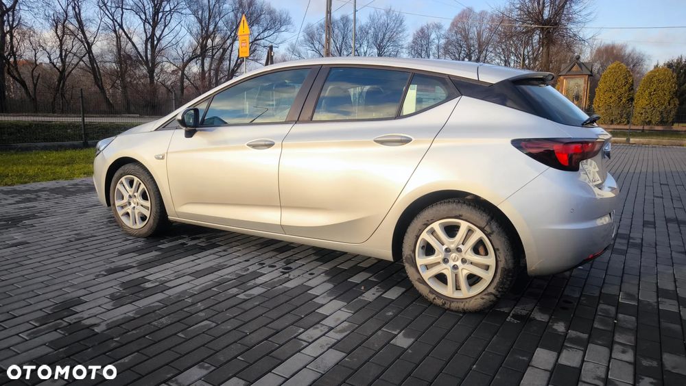 Opel Astra 1.6 CDTI Enjoy - 4