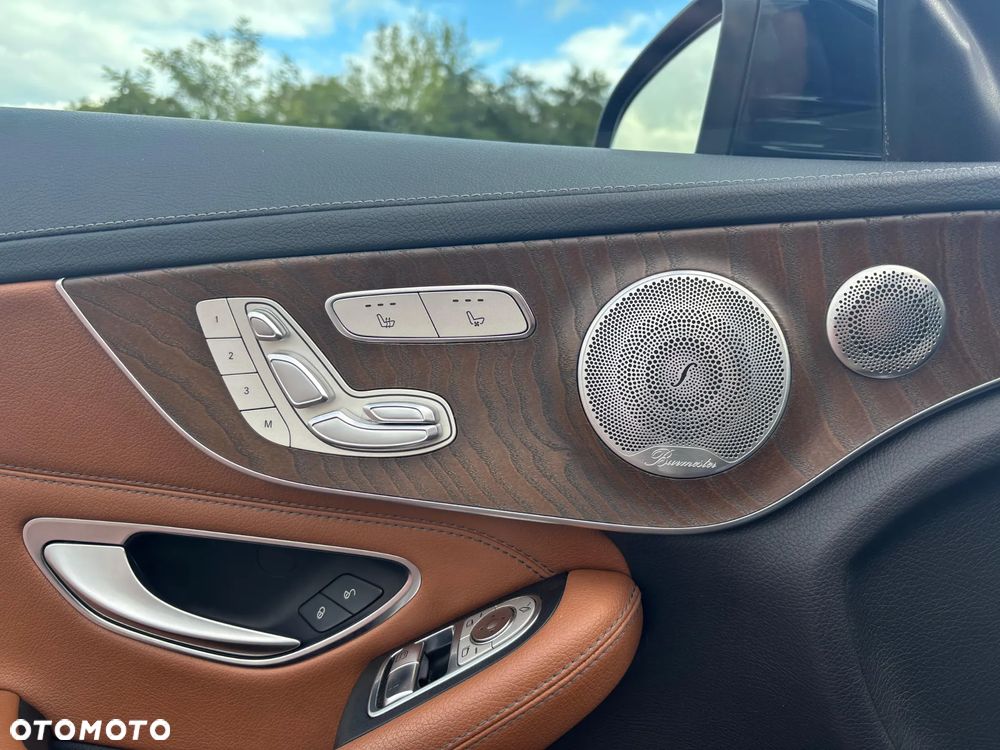 Mercedes-Benz Klasa C 300 Coupe 7G-TRONIC AMG Line - 17