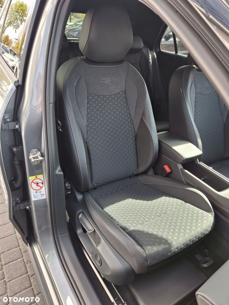 Volkswagen T-Roc 1.5 eTSI R-Line DSG - 23