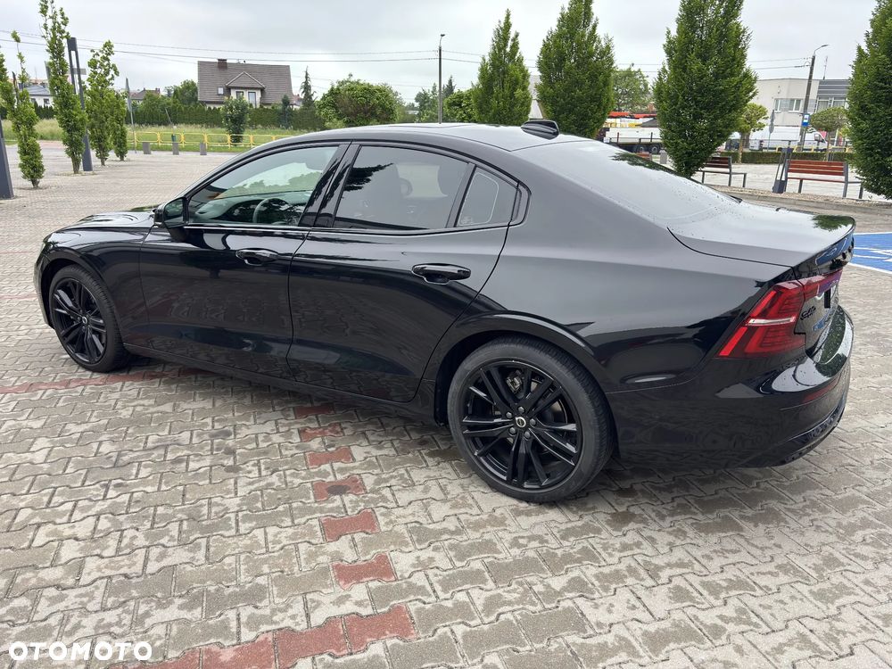 Volvo S60 B5 B Ultimate Dark - 5