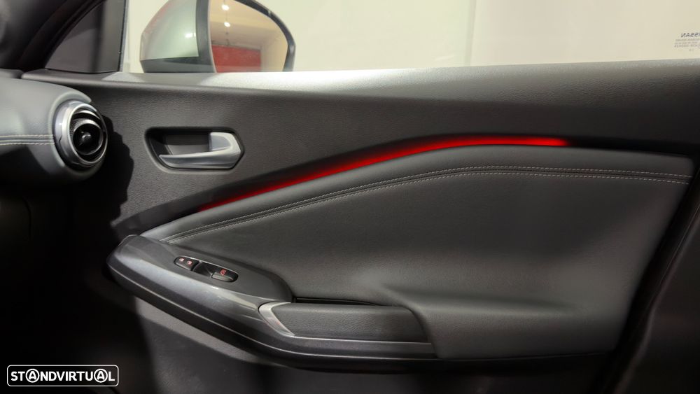 Nissan Juke 1.0 DIG-T Tekna - 26