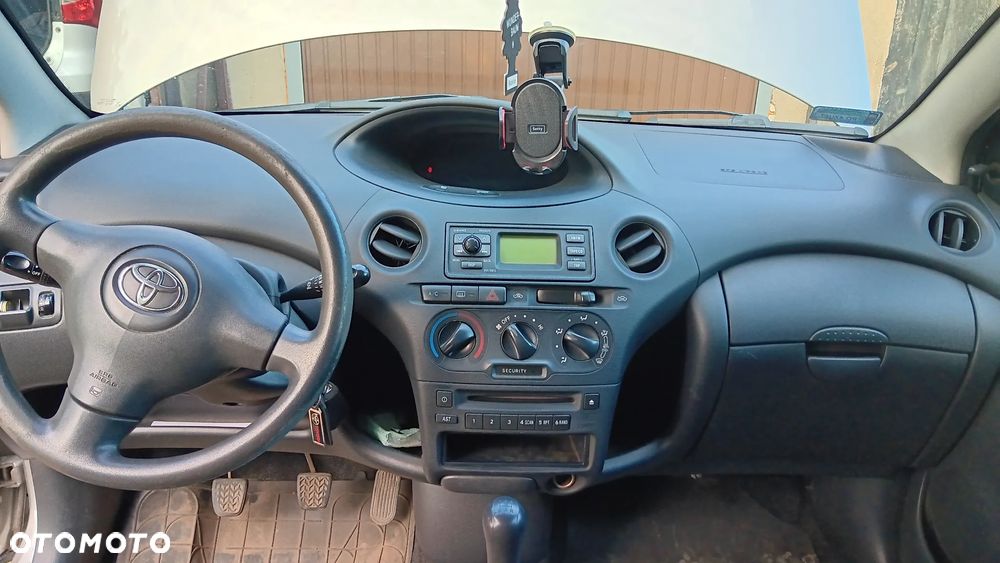 Toyota Yaris 1.3 Sol - 8