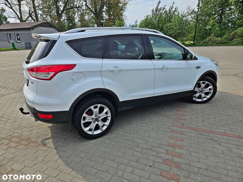 Ford Kuga 1.6 EcoBoost 2x4 Titanium - 30