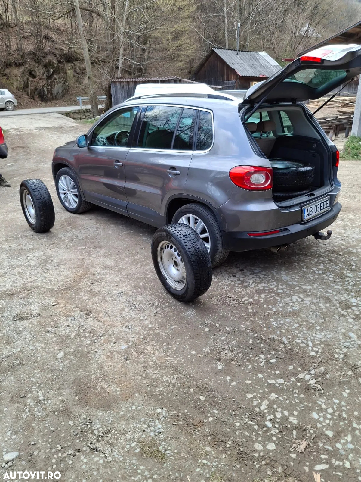 Volkswagen Tiguan 2.0 TDI DPF 4Motion Team - 6