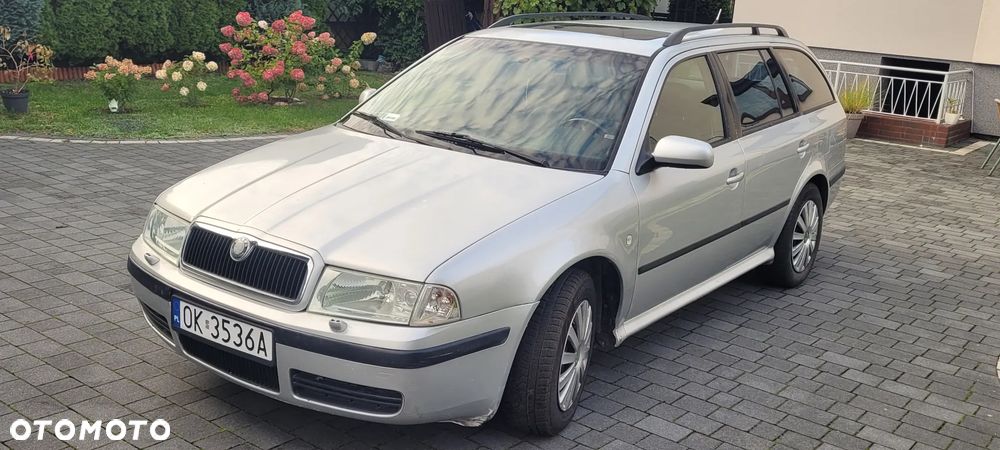 Skoda Octavia 1.8 T Combi Elegance - 3