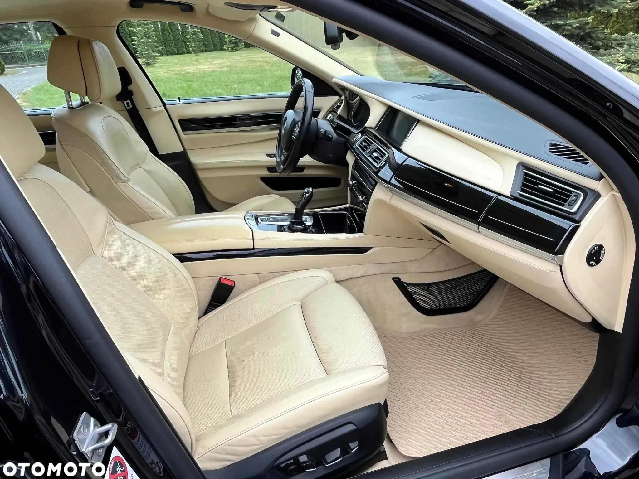 BMW Seria 7 - 13