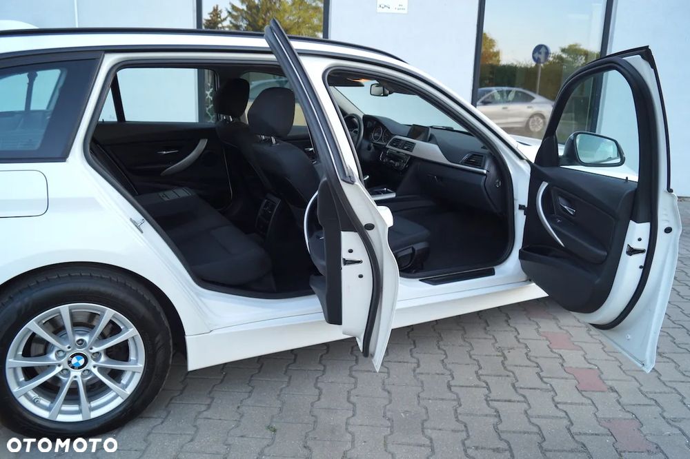 BMW Seria 3 - 23
